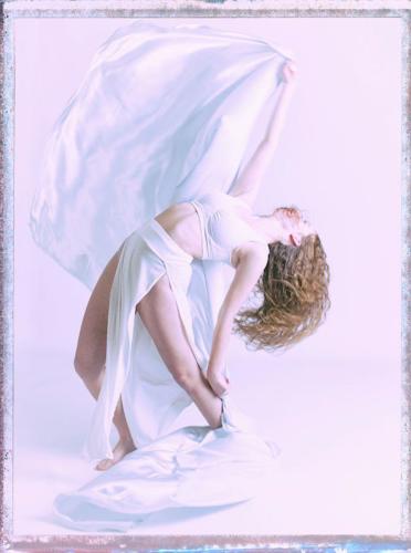 082 Danseuse en blanc